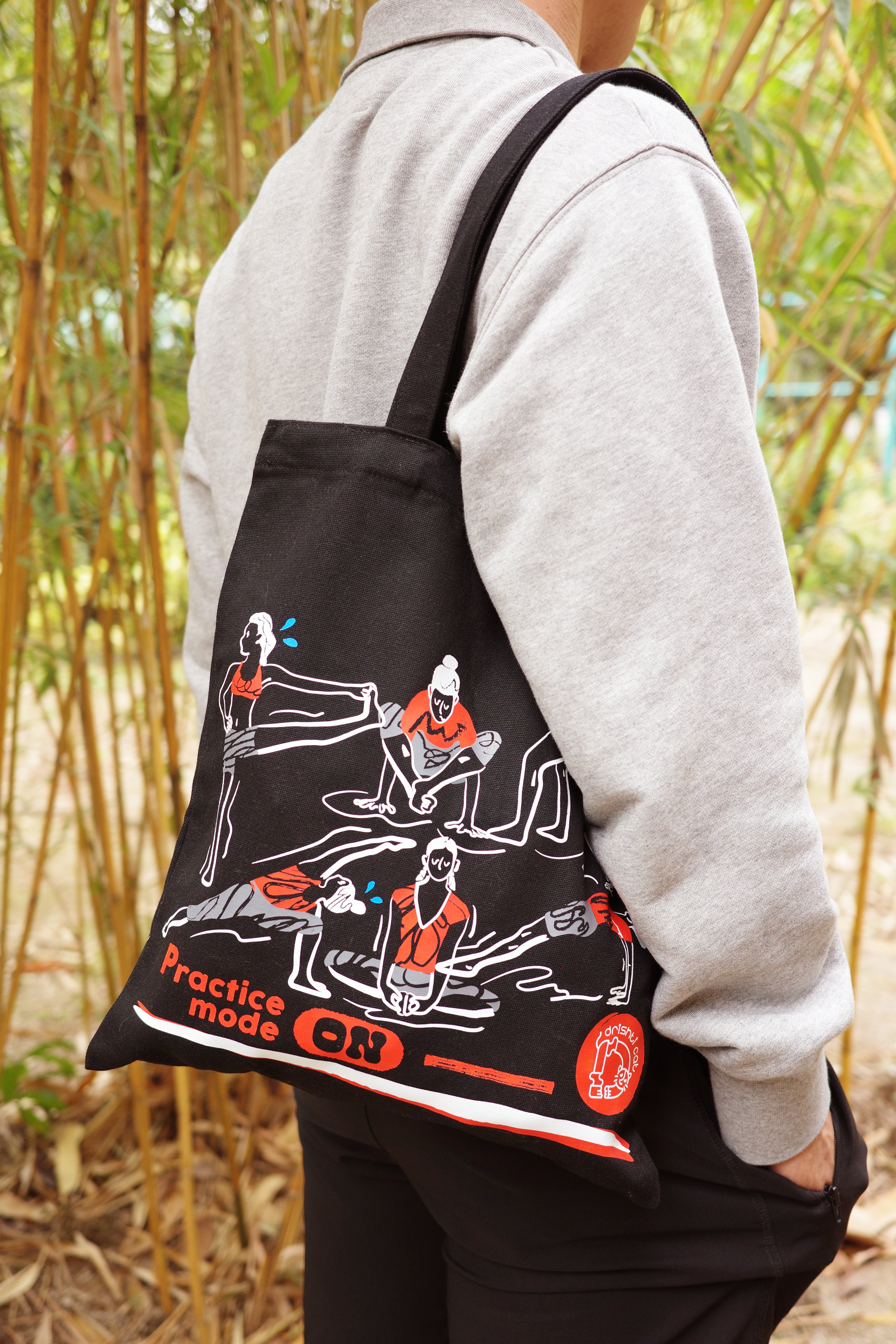 Practice mode ON tote bag | 熬湯中帆布袋 (黑 Black)